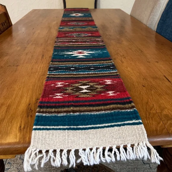 Beautiful Vintage Mexican/SW Style Table Runner 100% Wool - Picture 3 of 10